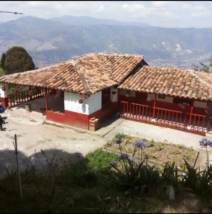 Cabana Parque Arvi Vista Panoramica Medellin Colombia